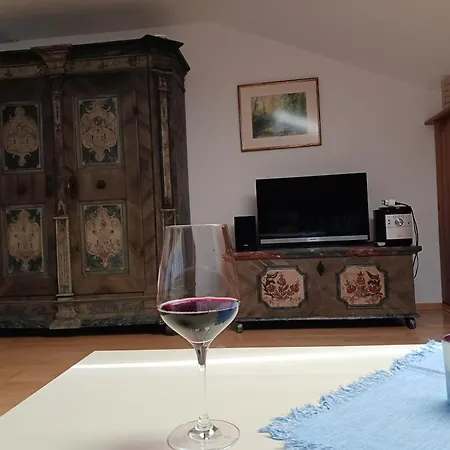 Haus Huber Apartamento Übersee